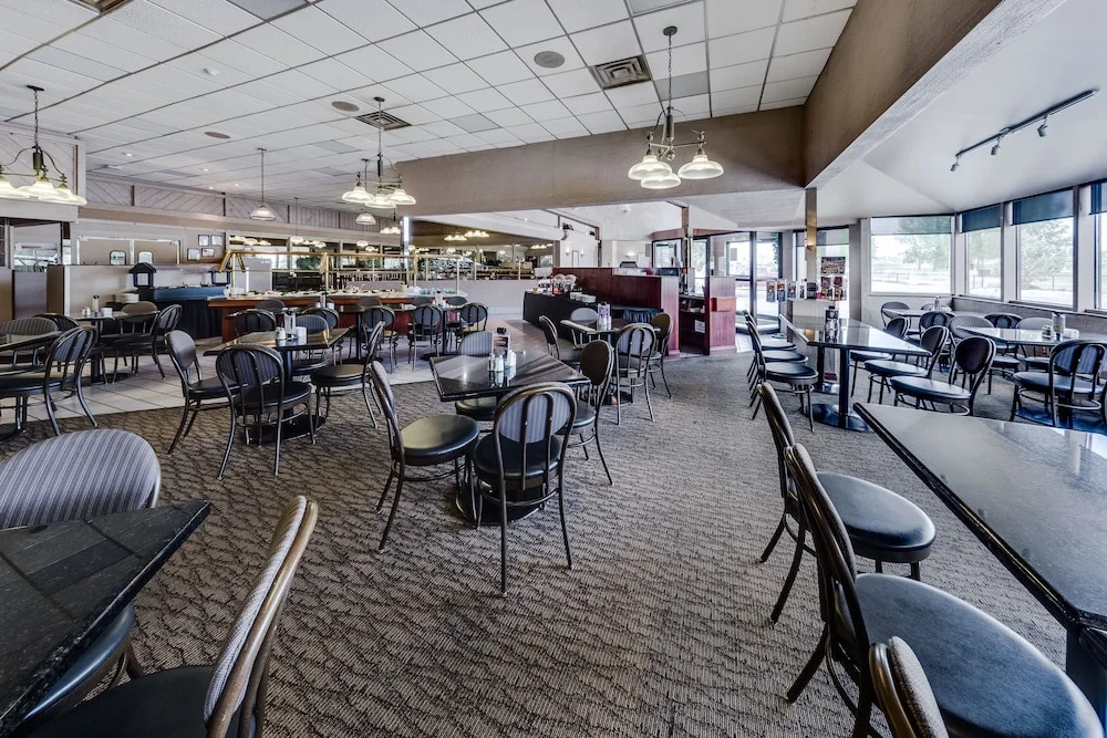 Heritage Inn Hotel & Convention Centre - Moose Jaw