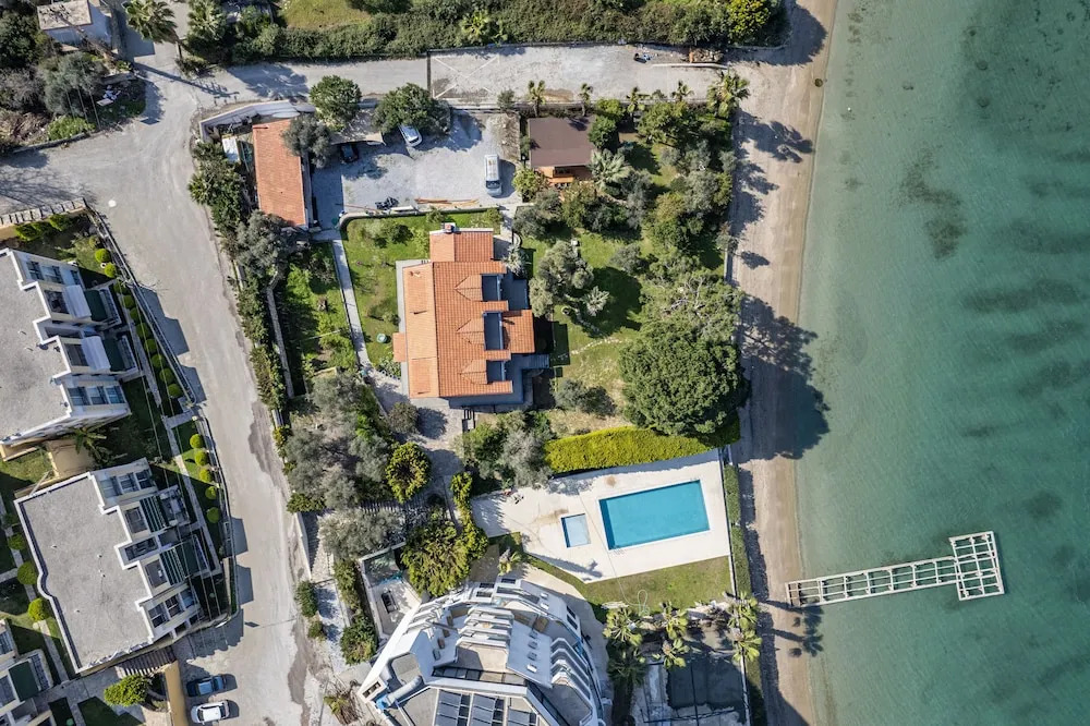 Sea Houses