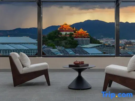 RIDGE Muyinshanling|Song Dynasty Aesthetic Space·Pure Oxygen View Inn (Dukezong Ancient Town)