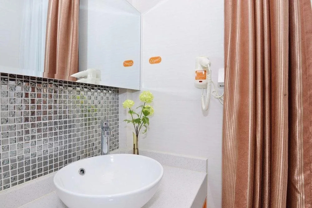 Lijing Selected Hotel