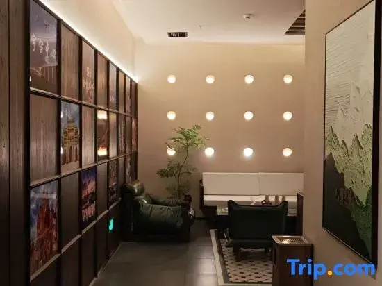 Yiyun Superior Products Hotel