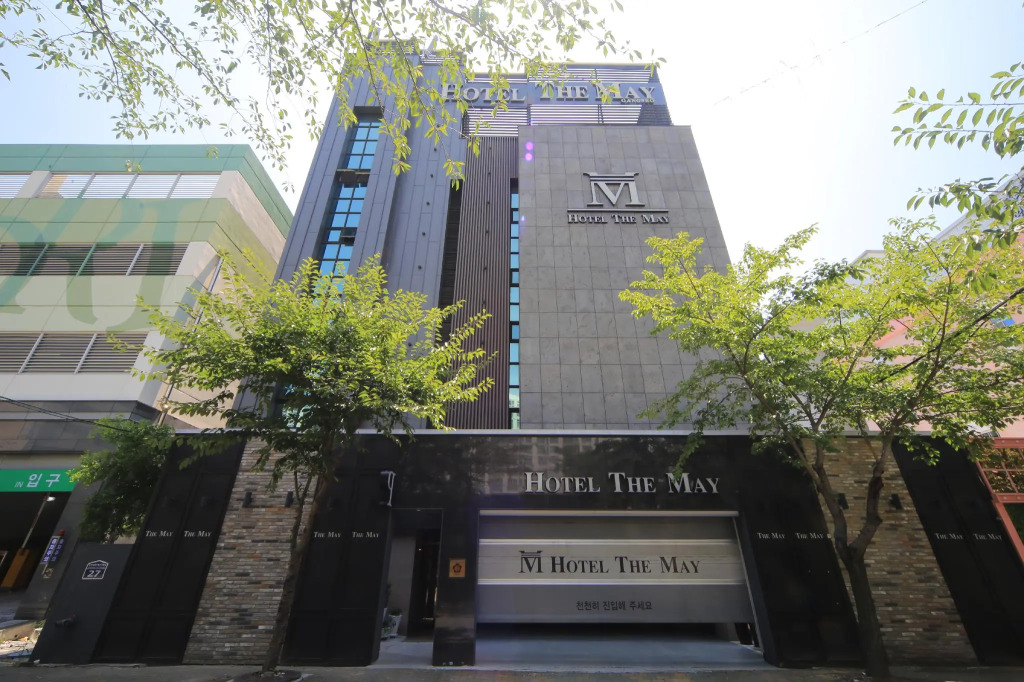 Hotel the May