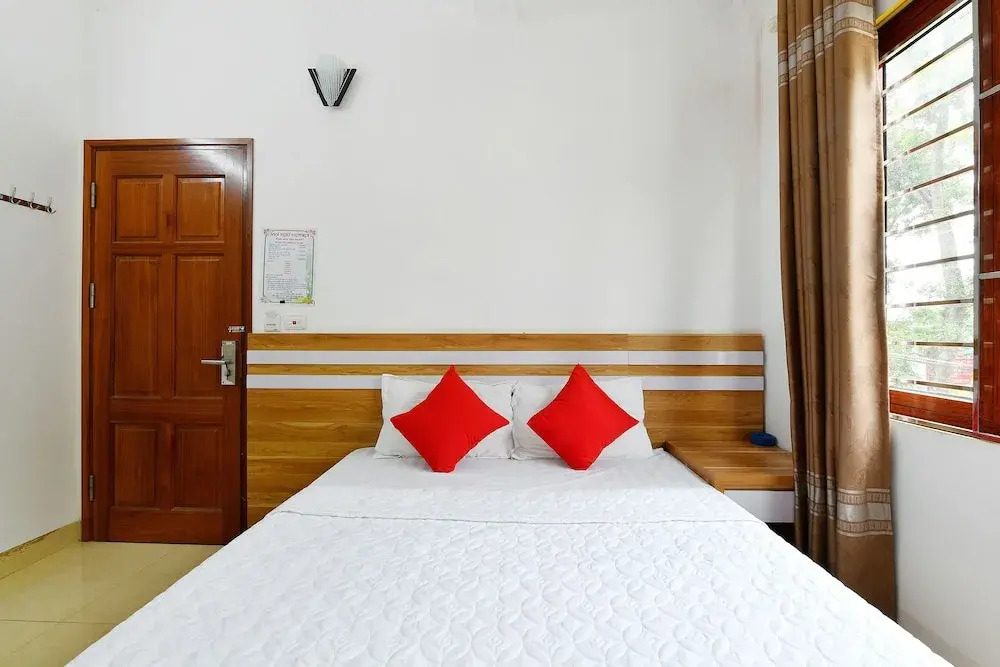 Trung Nui Hotel by OYO Rooms