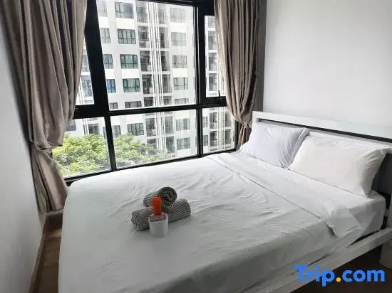 LLX Apartments at The Base condo