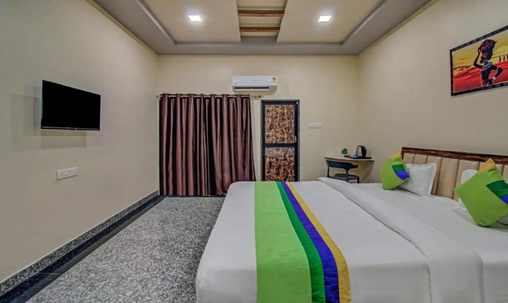Treebo Royal, Chandrapur