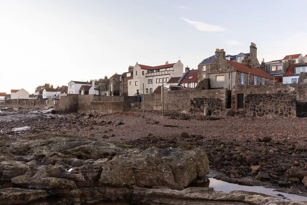 Captains Lookout - Cosy House With Sea Views