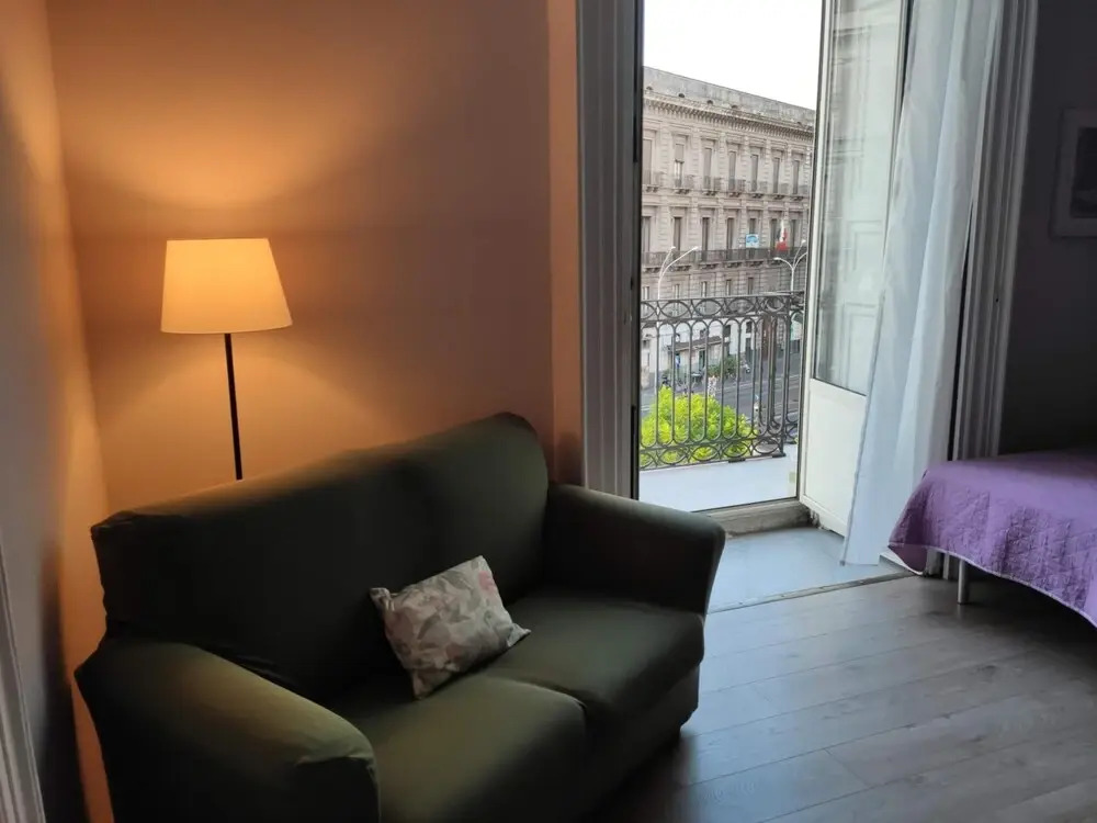 B&B Acanthus