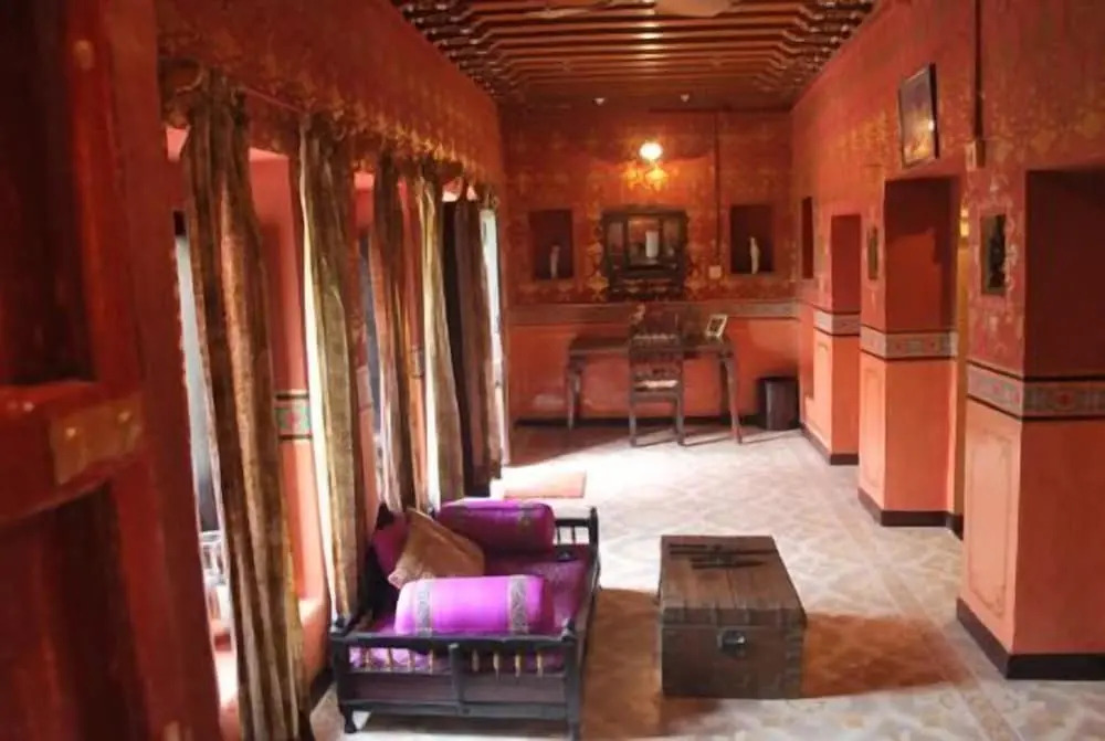 Hotel Bhairon Vilas