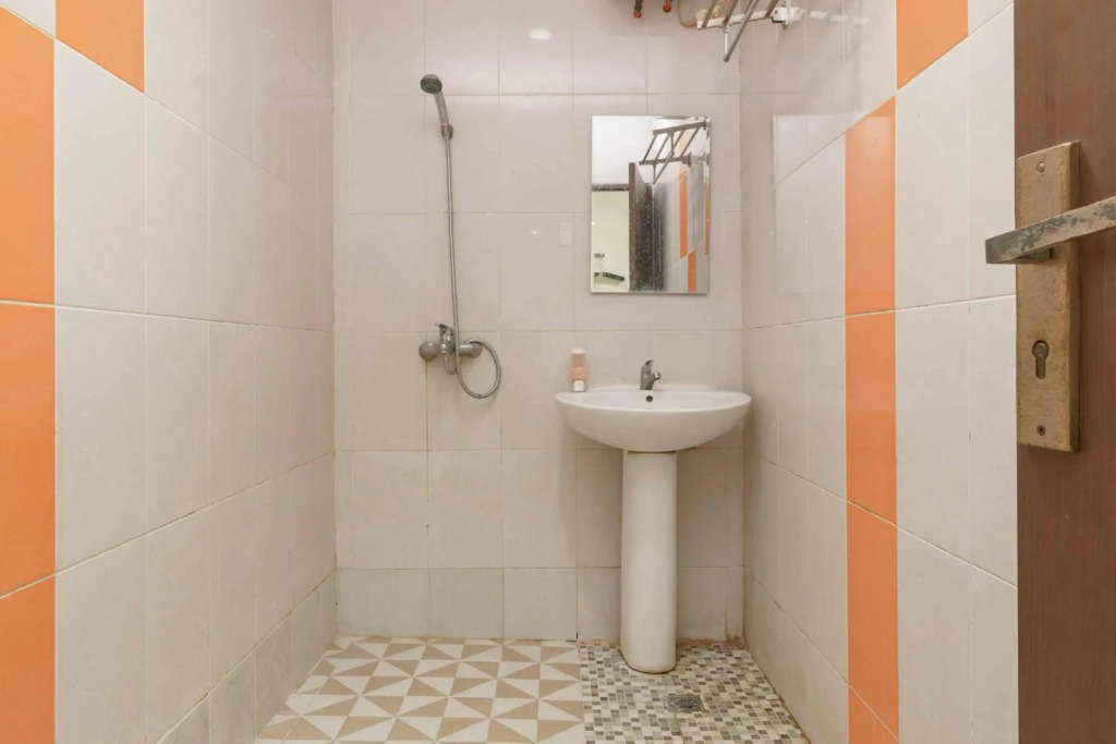 RedDoorz near City Walk Lippo Cikarang
