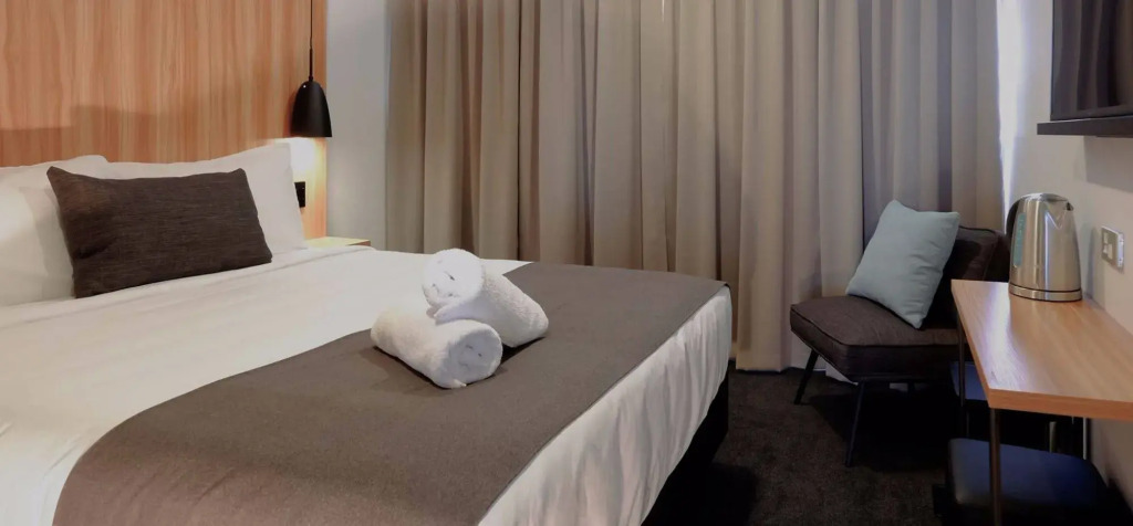 No. 9 Hotel