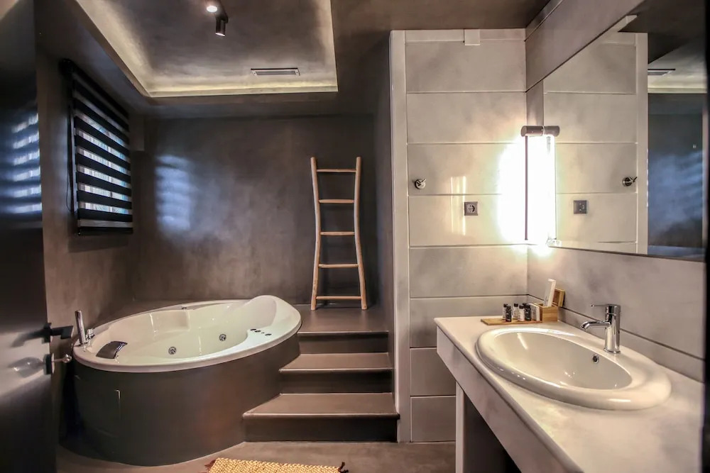 Meteora Heaven and Earth Kastraki premium suites
