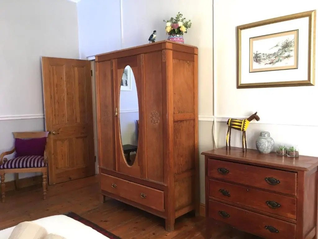 John Montagu Accommodation