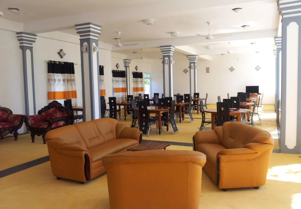 Peacock Reach Hotel