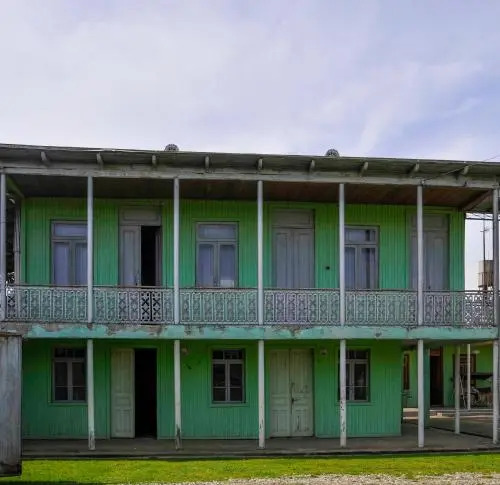 Rolandi House