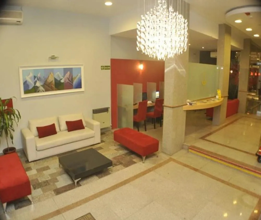 Hotel Everest