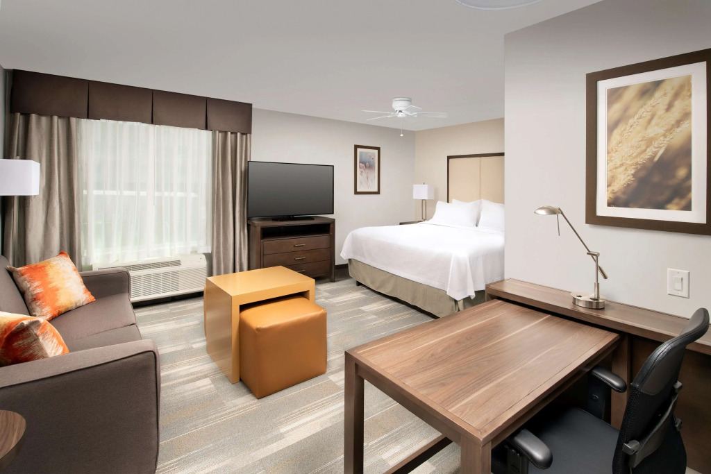 Homewood Suites By Hilton Kansas City Speedway