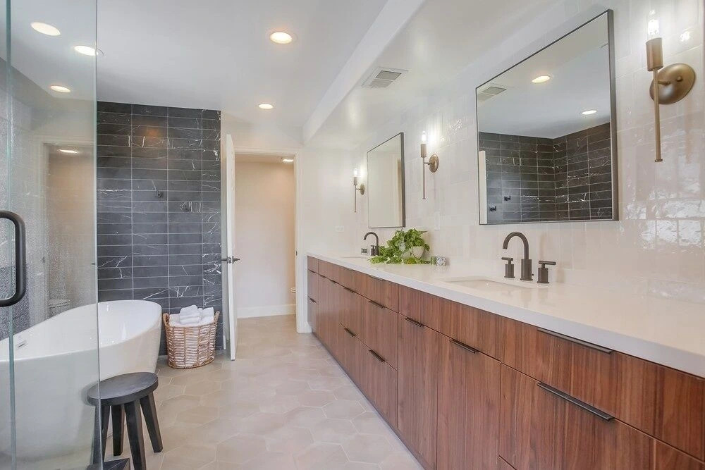North Shore 5 Bedroom Home