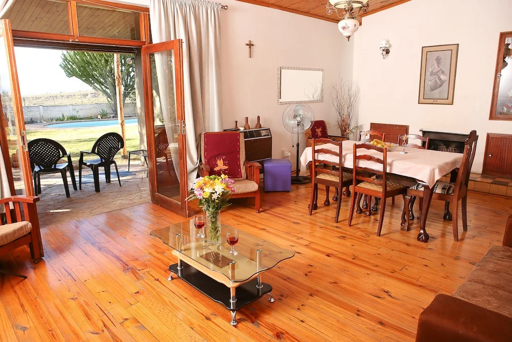 Oudtshoorn Homestay Accommodation