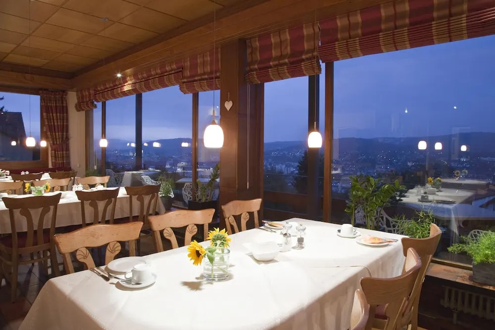 Restaurant-Hotel Maien