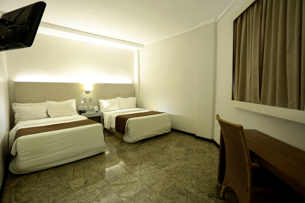 Oasis Plaza Hotel