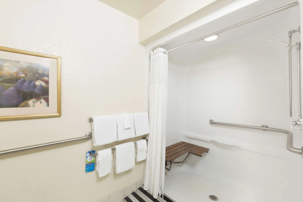 Baymont by Wyndham Des Moines Airport