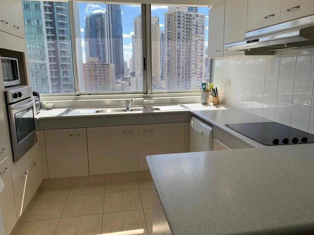 Peninsula Resort - Private Apartments