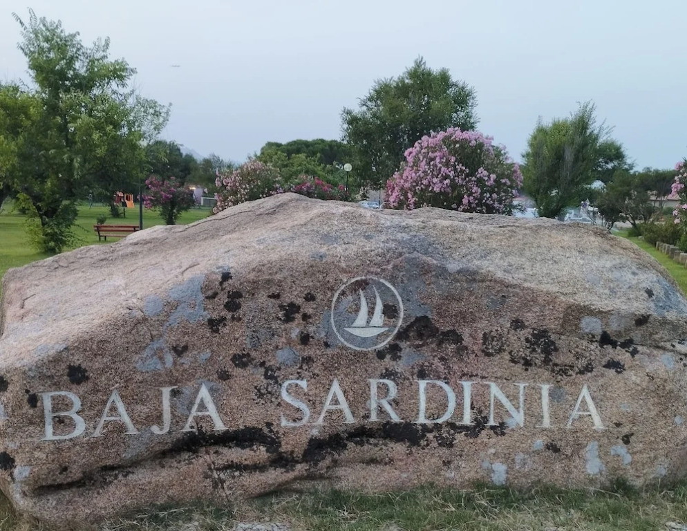 Seaside Apartment Baja Sardinia - Rent From June 20, 2026, to July 11, 2026