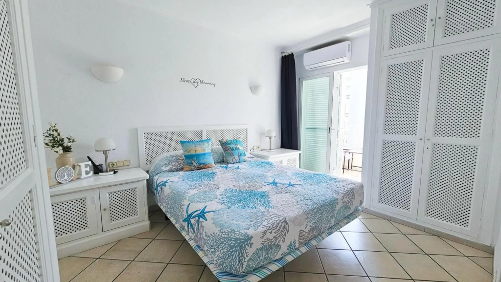 Puerto Banus 2linea playa con piscina y parking privado