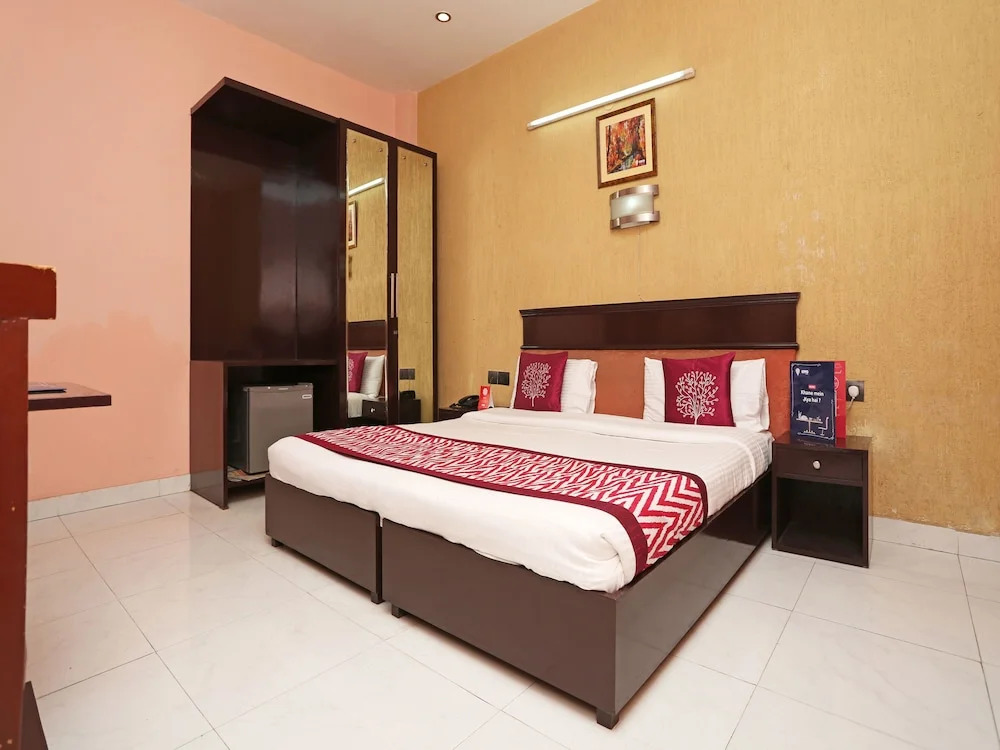 Pitrashish Aashray Hotel