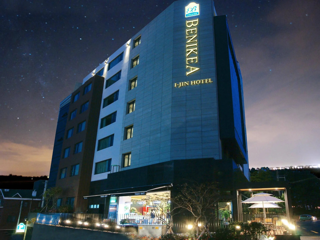 I-Jin Hotel