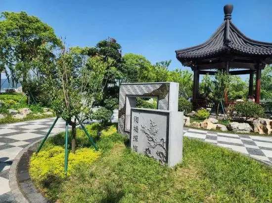 Qianhuju EZ Hotel (Dongqian Lake Guojihuiyizhongxin)