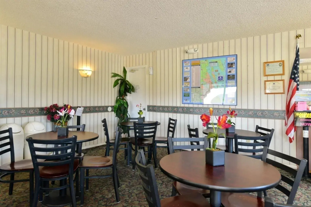Americas Best Value Inn - Satellite Beach