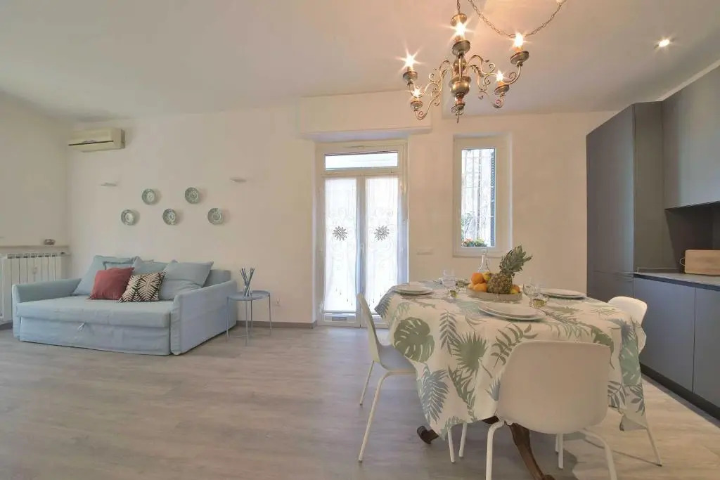 Casa Camelia, terrace, walk to the beach. WiFi/AC