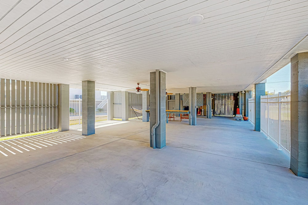 3BR Home Near Beach w/ Views, Deck & Grill