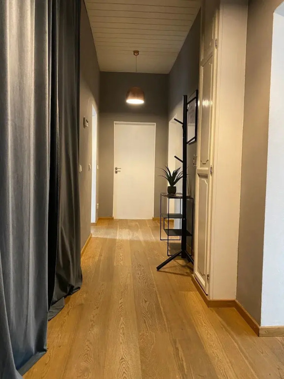 Room-spacious Room in Coliving Apartment
