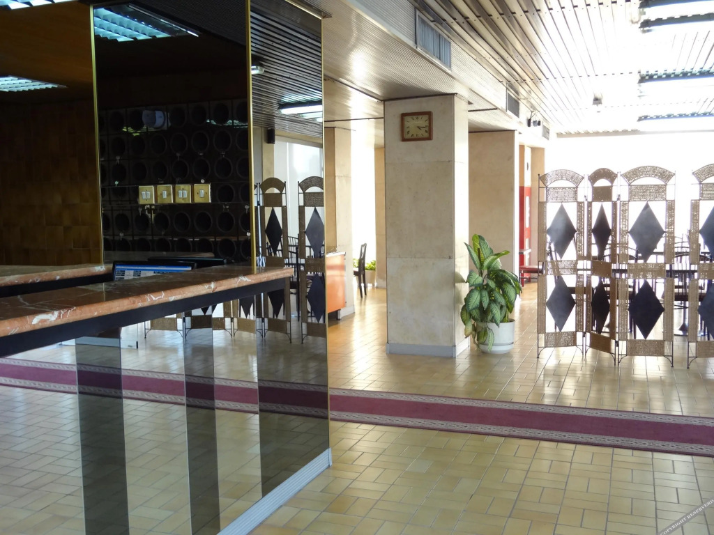 Second Home Hotel
