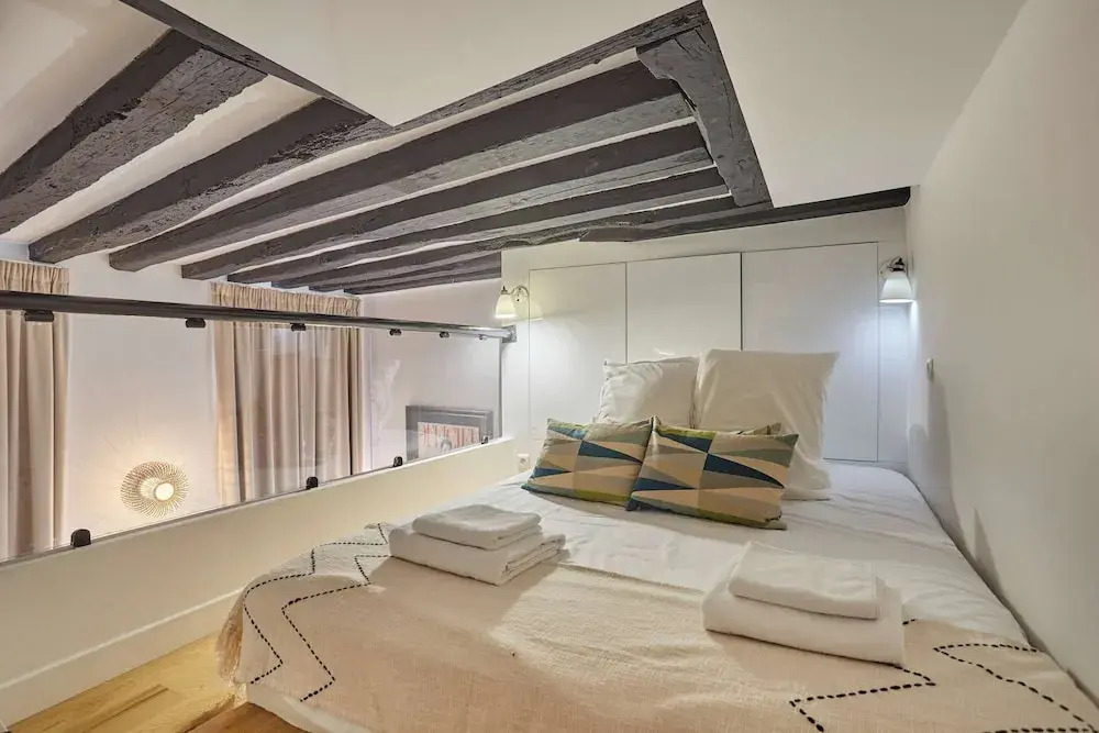 Superb Apartement Center of Paris Le Marais