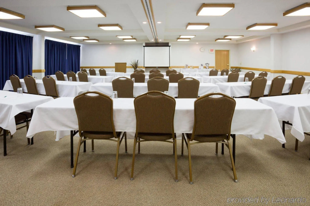Country Inn & Suites by Radisson, Baxter, MN