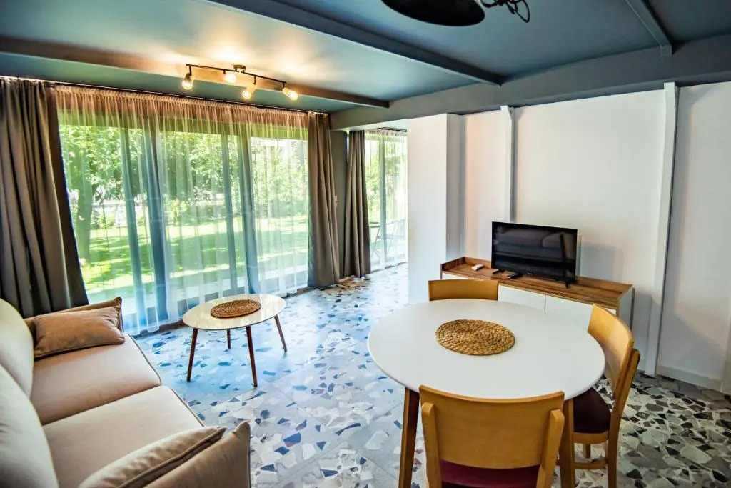 Guest House 7