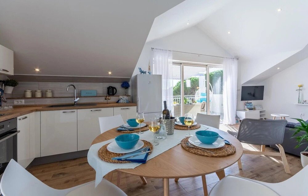 Awesome Apartment in Milna With 2 Bedrooms and Wifi