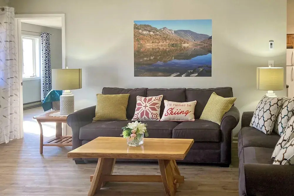Hike, Ski, Explore: Lincoln Condo w/ Pool Access