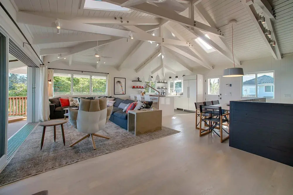 Hanalei Beach House 5 Bedroom Home by RedAwning