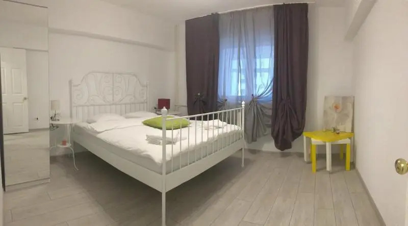Green Apartment Mircea Voda