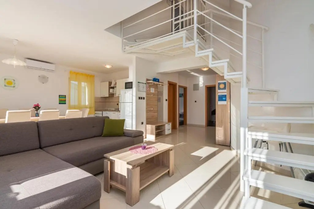 Apartment Mimoza 6, Baska, Krk