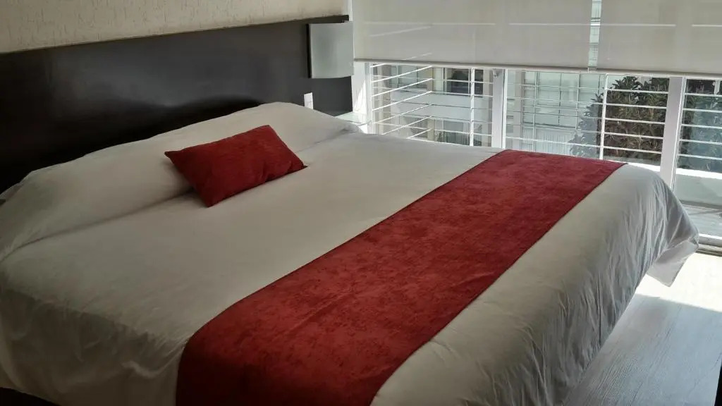 Grupo Kings Suites -Monte Chimborazo 537