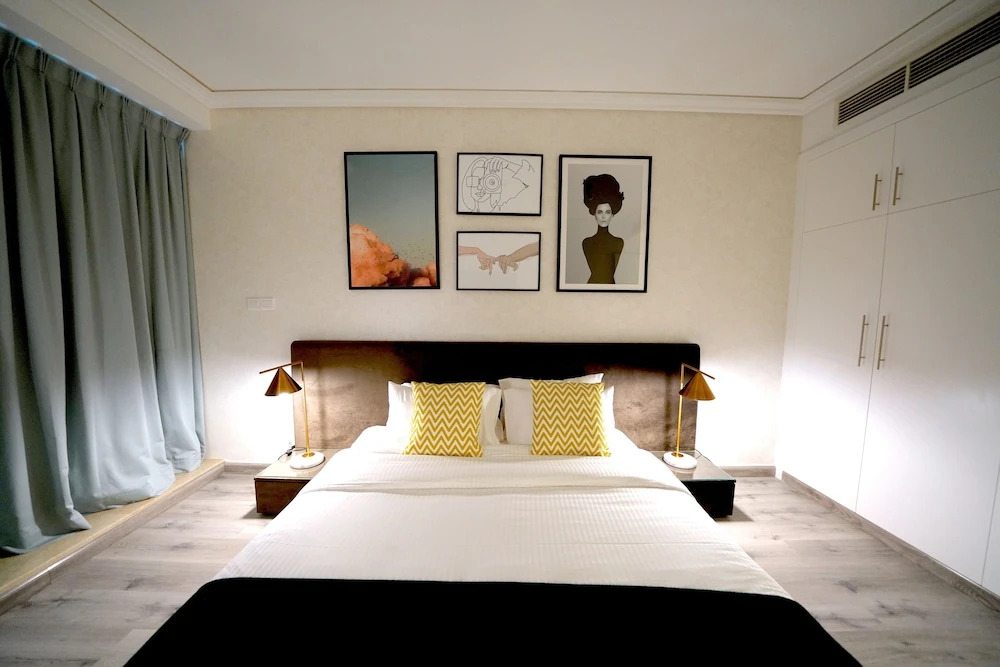 One Perfect Stay Goldcrest B