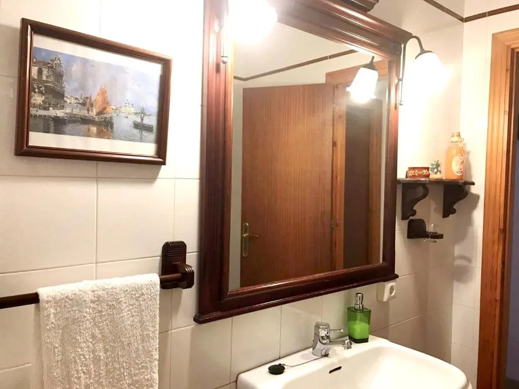 4 bedrooms villa with sea view private pool and enclosed garden at Estepona 1 km away from the beach