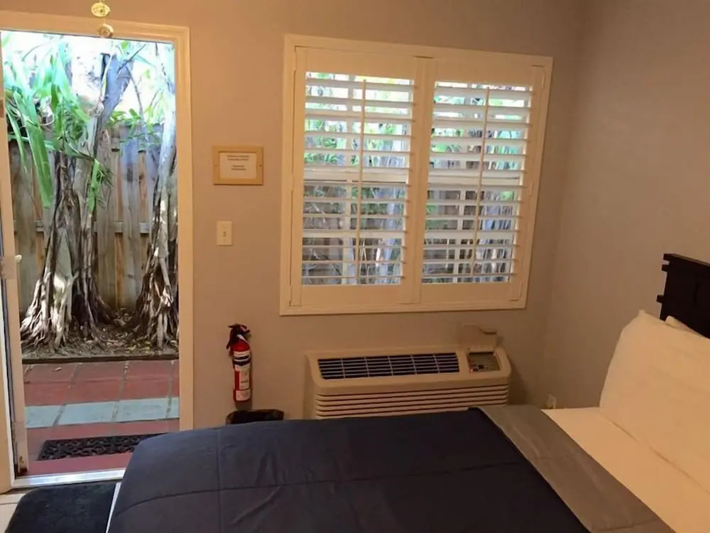 Coral Reef Guesthouse