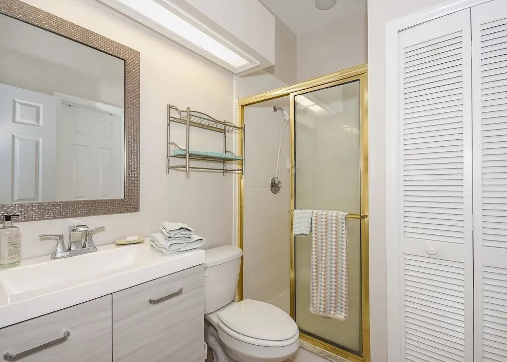 OT201 - Ocean Club at Turtlemound - Corner Unit by RedAwning