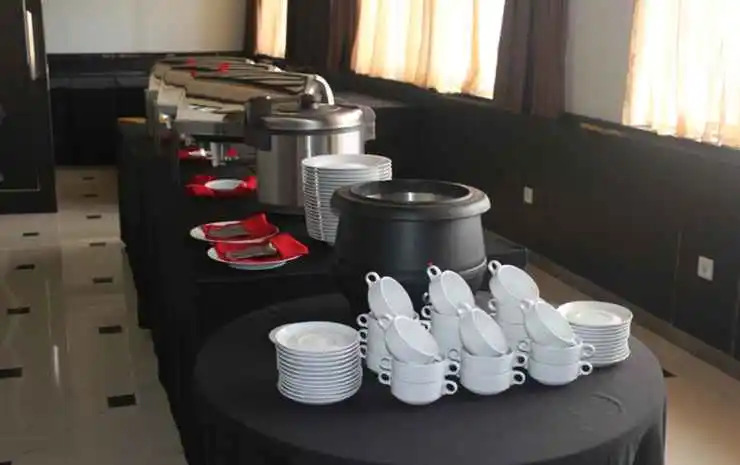 Royal Global Hotel